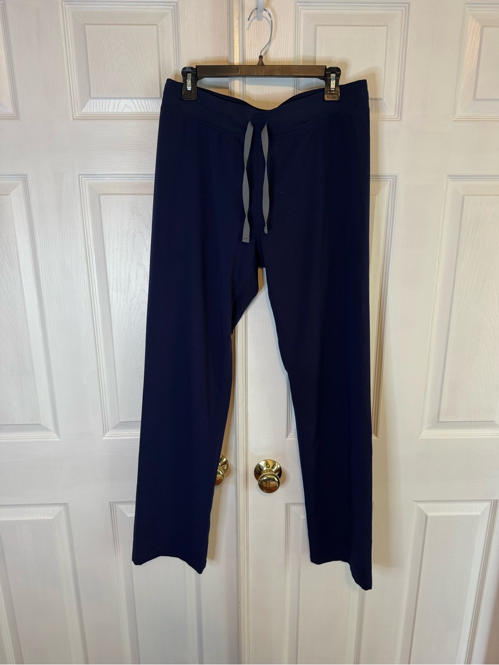 Figs Women's Navy Straight-Leg Scrub Pants